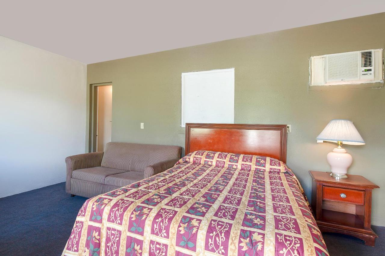 Hotel O Near Fanning Springs State Park Us Hwy 98 Old Town Εξωτερικό φωτογραφία