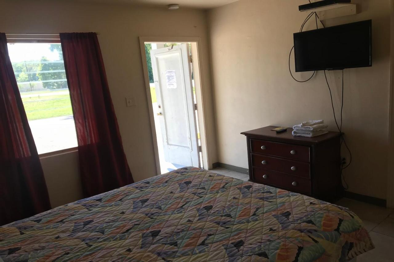 Hotel O Near Fanning Springs State Park Us Hwy 98 Old Town Εξωτερικό φωτογραφία