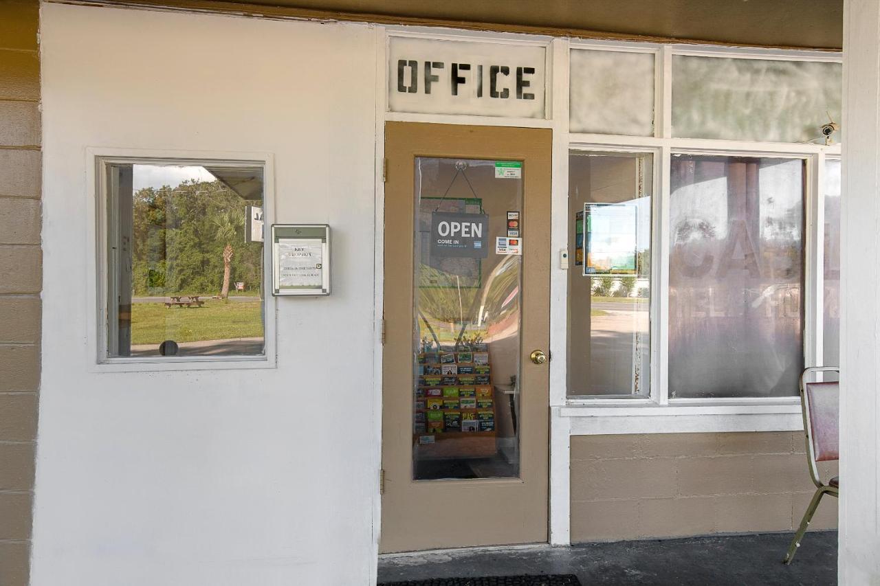Hotel O Near Fanning Springs State Park Us Hwy 98 Old Town Εξωτερικό φωτογραφία