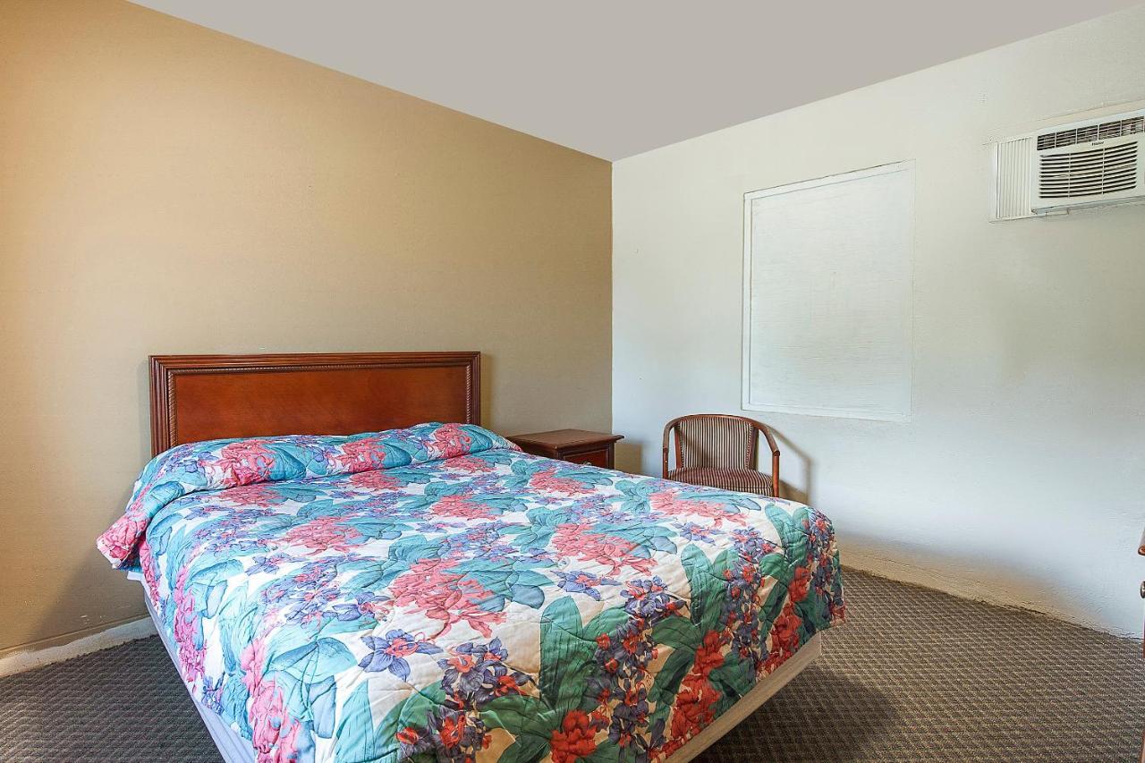 Hotel O Near Fanning Springs State Park Us Hwy 98 Old Town Εξωτερικό φωτογραφία