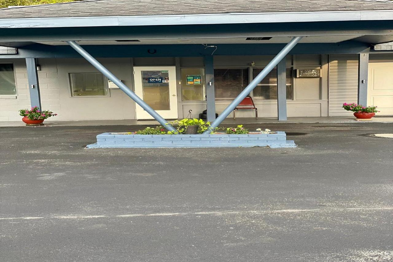 Hotel O Near Fanning Springs State Park Us Hwy 98 Old Town Εξωτερικό φωτογραφία